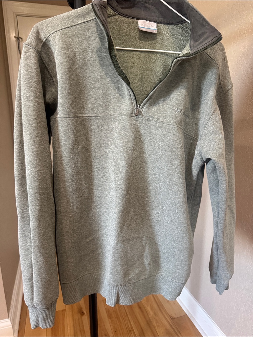 Columbia Men's Quarter-Zip Sweatshirt Pullover - Sage Green
